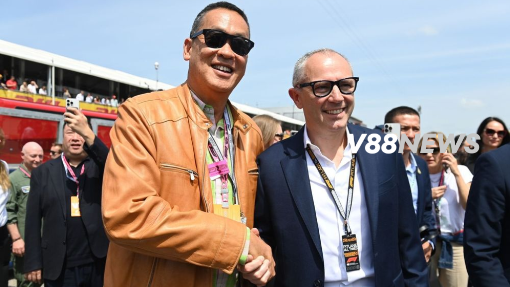Bos Formula 1 Stefano Domenicali Datang Ke Bangkok Membahas Mengadakan Balapan di Kota Thailand